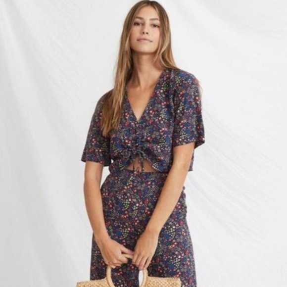 Marine Layer Tops - MARINE LAYER Bek Cinched Floral Crop Top {3B36}